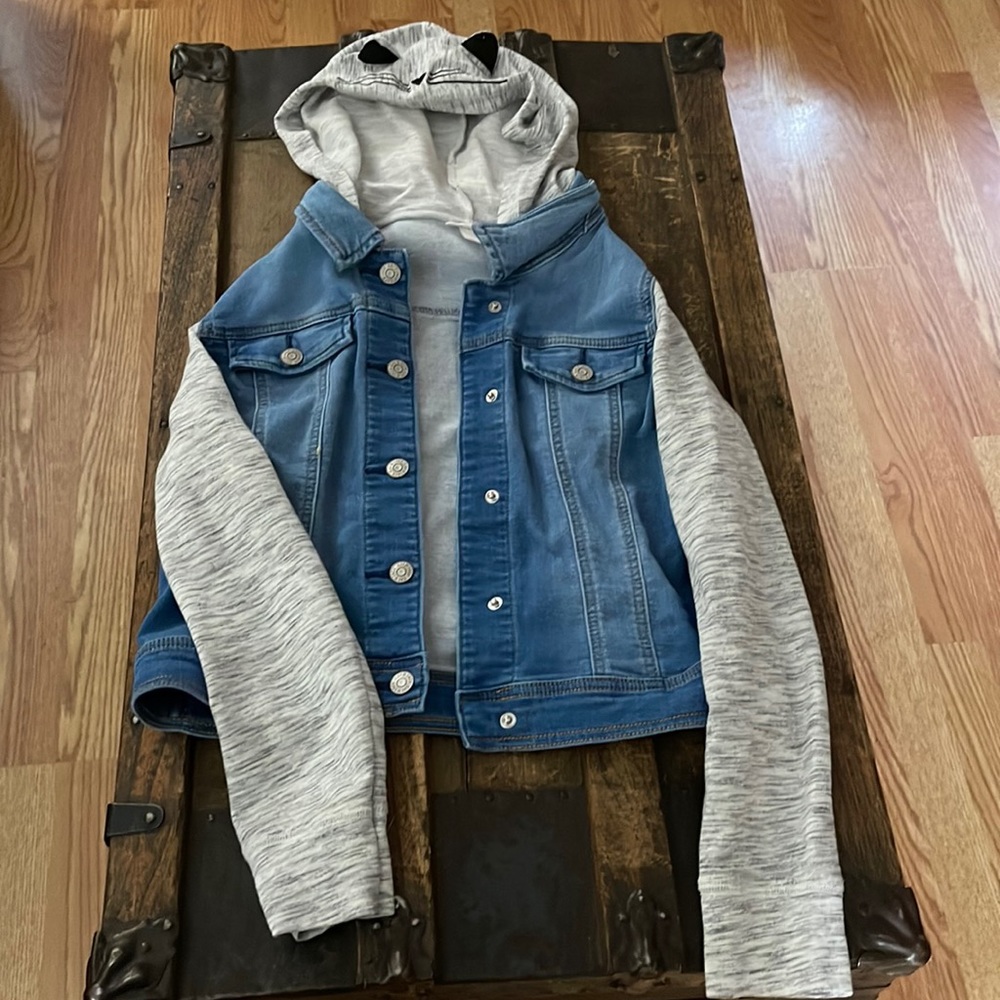 Cat and Jack girls Jean jacket